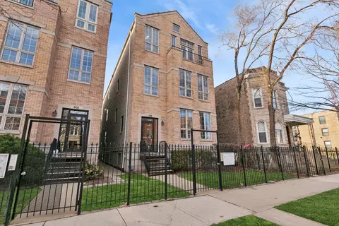4426 S Calumet Ave #3, Chicago, IL 60653