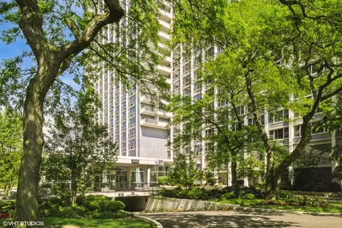 4250 N Marine Dr #1511, Chicago, IL 60613