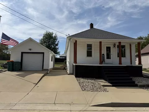106 N Ava St, Mark, IL 61340