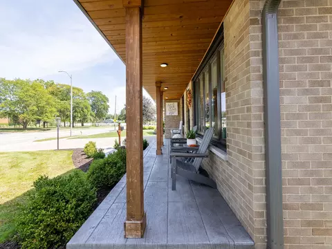 Exterior - 358 E Saint Charles Rd, Elmhurst, IL 60126 photo 5 of 9