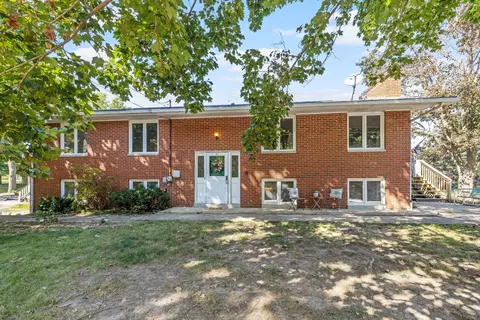 403 W Somonauk St, Yorkville, IL 60560