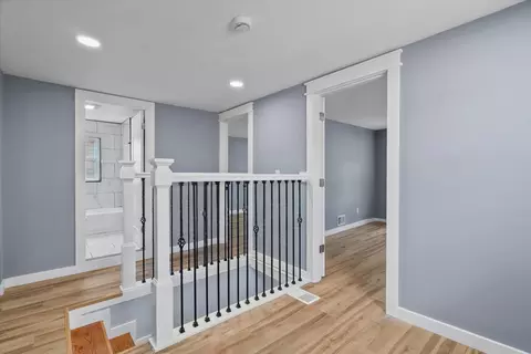 Entry Way - 2620 E 91st St, Chicago, IL 60617 photo 4 of 6