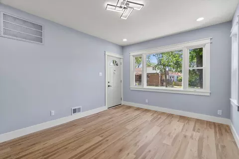 Living - 2620 E 91st St, Chicago, IL 60617 photo 1 of 6