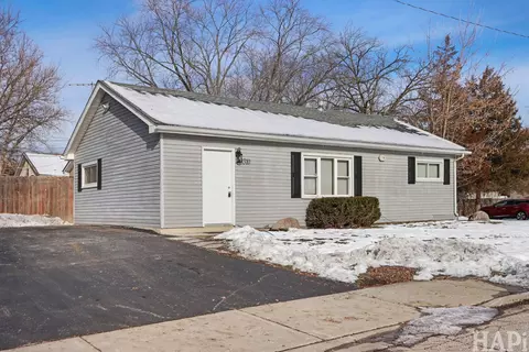 1310 N Poplar Ave, Round Lake Beach, IL 60073