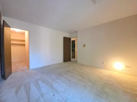 Bedroom - 1833 Wildberry Dr #E, Glenview, IL 60025 photo 3 of 5