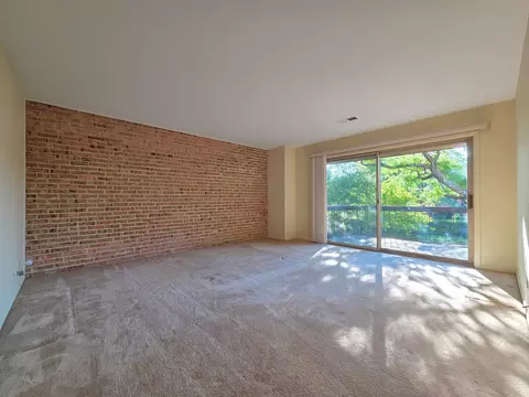 Living - 1833 Wildberry Dr #E, Glenview, IL 60025 photo 6 of 9