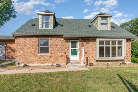 16656 Beacon Ln, Orland Hills, IL 60487