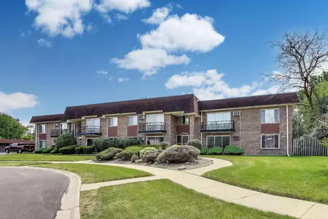 18223 Hart Dr #3A, Homewood, IL 60430