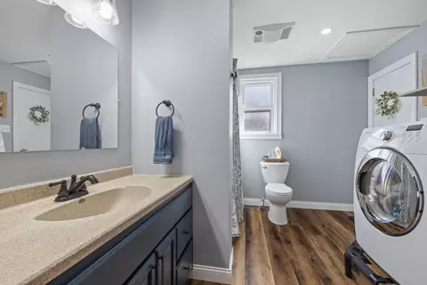 Bath - 205 E South St, Peotone, IL 60468 photo 1 of 2