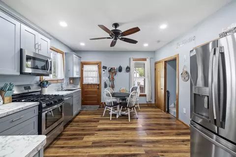 Entry Way - 205 E South St, Peotone, IL 60468 photo 1 of 1