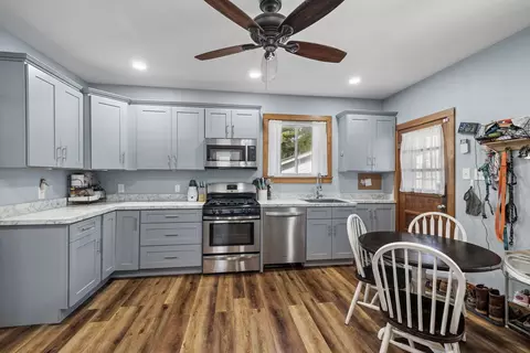 Kitchen - 205 E South St, Peotone, IL 60468 photo 1 of 2