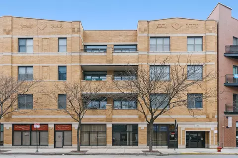 2040 W Belmont Ave #203, Chicago, IL 60618
