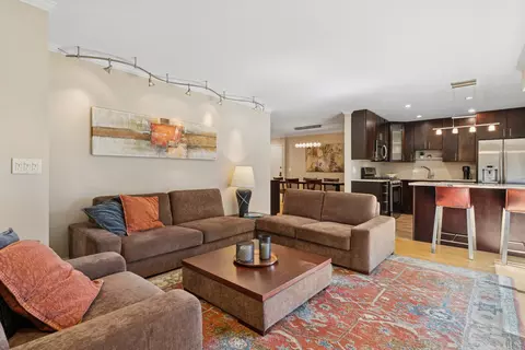 Living - 1575 Sandpebble Dr #226, Wheeling, IL 60090 photo 2 of 2