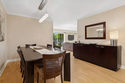 Dining - 1575 Sandpebble Dr #226, Wheeling, IL 60090 photo 1 of 2