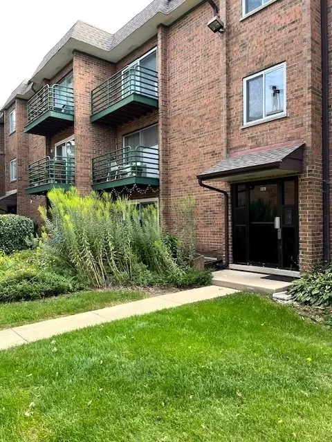 1029 Buccaneer Dr #6, Schaumburg, IL 60173