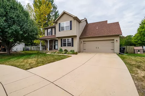 Exterior - 3 Kylemore Rd, Bloomington, IL 61704 photo 10 of 11