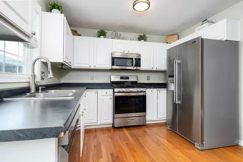 Kitchen - 3 Kylemore Rd, Bloomington, IL 61704 photo 1 of 2