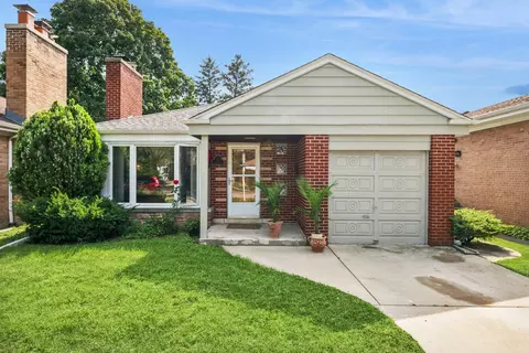 5247 Suffield Ct, Skokie, IL 60077
