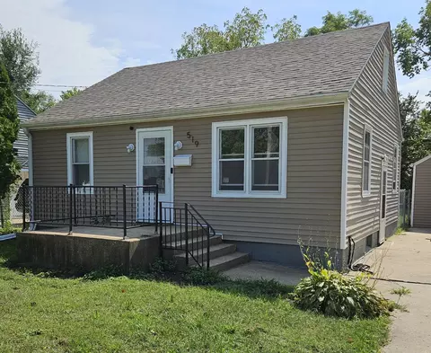 519 Renrose Ave, Loves Park, IL 61111