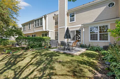 4760 Amber Cir, Hoffman Estates, IL 60192 photo 24