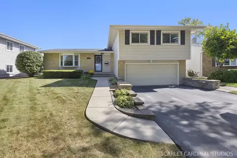 849 S School St, Lombard, IL 60148
