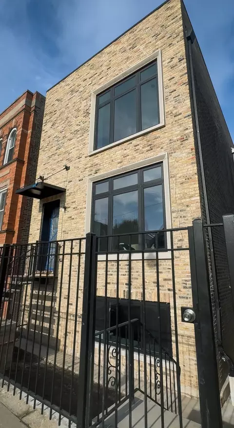 Undisclosed, Chicago, IL 60647