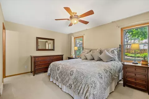 3705 W Anne St, Mchenry, IL 60050 photo 7