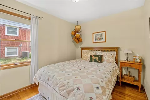 3705 W Anne St, Mchenry, IL 60050 photo 9