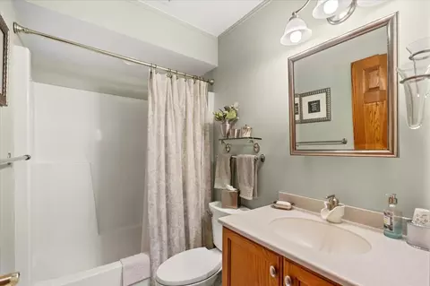 3705 W Anne St, Mchenry, IL 60050 photo 11