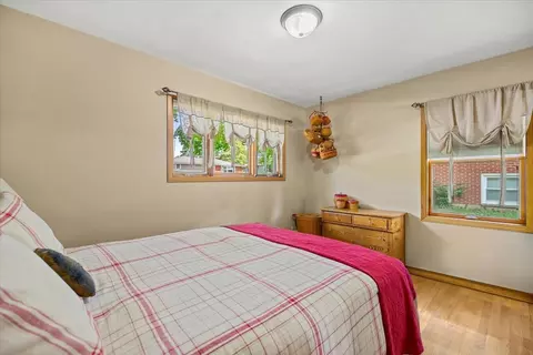 3705 W Anne St, Mchenry, IL 60050 photo 10