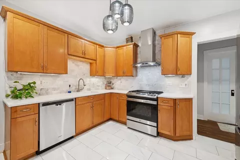 745 W Brompton Ave #2, Chicago, IL 60657 photo 9