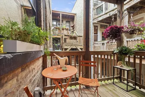 745 W Brompton Ave #2, Chicago, IL 60657 photo 18