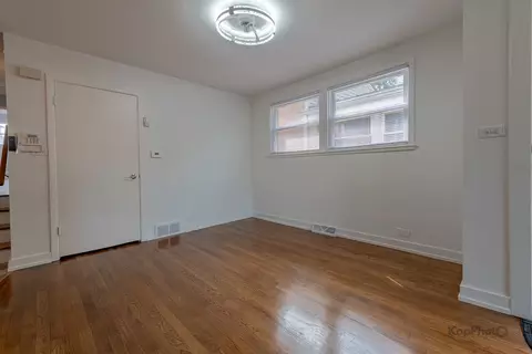 Living - 1313 W 112th St, Chicago, IL 60643 photo 6 of 9