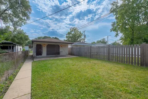 Exterior - 1313 W 112th St, Chicago, IL 60643 photo 3 of 5