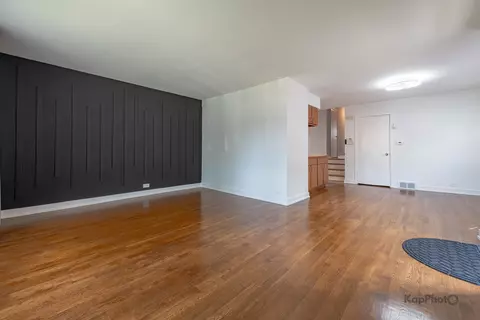 Living - 1313 W 112th St, Chicago, IL 60643 photo 2 of 9