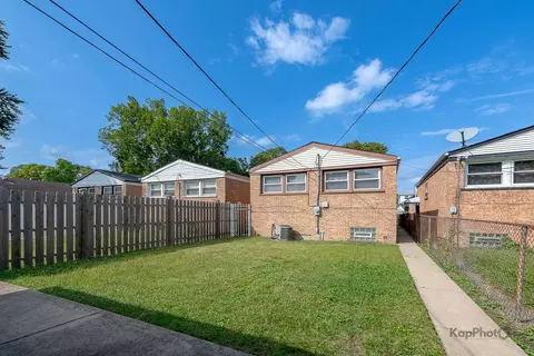 Exterior - 1313 W 112th St, Chicago, IL 60643 photo 4 of 5