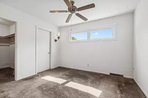 Bedroom - 1612 Knoll Ave, Mchenry, IL 60050 photo 1 of 3