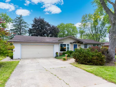 22524 S Deal Ave, Channahon, IL 60410