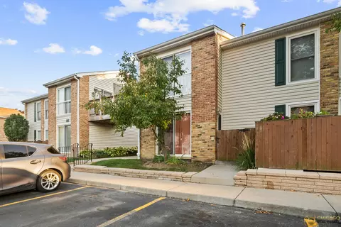 1977 Kenilworth Cir #D, Hoffman Estates, IL 60169