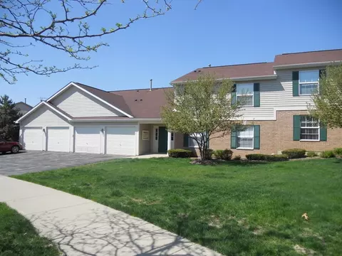 1313 N Red Oak Cir #4, Round Lake Beach, IL 60073