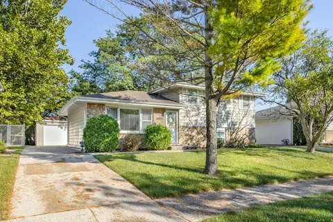 19901 Terrace Ave, Lynwood, IL 60411