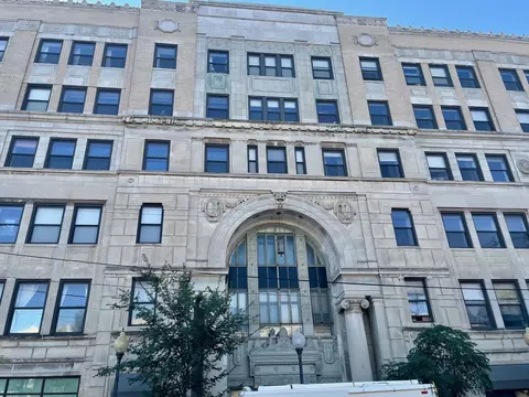 3150 N Sheffield Ave #612, Chicago, IL 60657