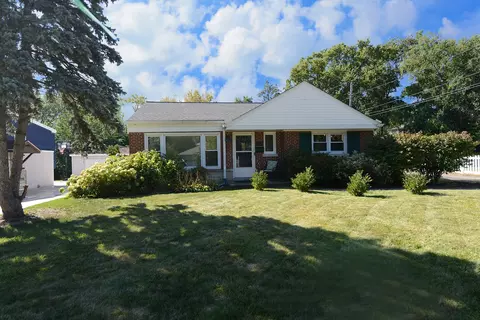 305 Maple St, Glen Ellyn, IL 60137