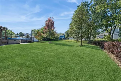 Exterior - 1455 Saddlebrook Cir, Algonquin, IL 60102 photo 5 of 6