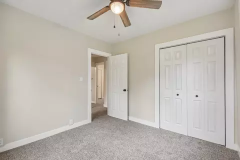 Bedroom - 10280 Kenilworth Ave, Algonquin, IL 60102 photo 4 of 4