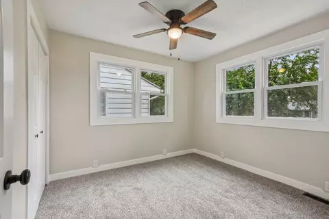Bedroom - 10280 Kenilworth Ave, Algonquin, IL 60102 photo 3 of 4