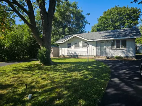 Exterior - 460 Maplewood Dr, Antioch, IL 60002 photo 3 of 7