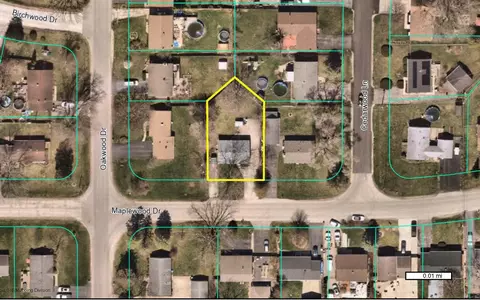 View/Area - 460 Maplewood Dr, Antioch, IL 60002 photo 2 of 2