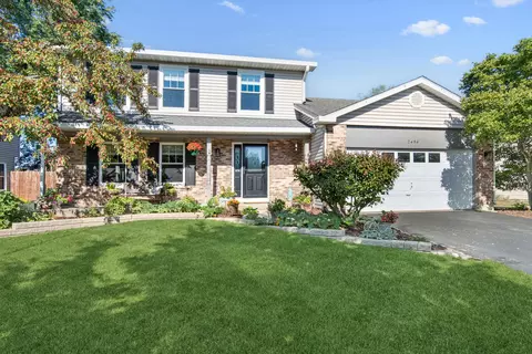 2486 Hedge Row Dr, Aurora, IL 60502
