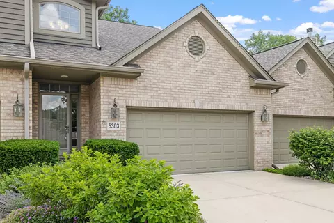 5303 Commonwealth Ave #5303, Western Springs, IL 60558